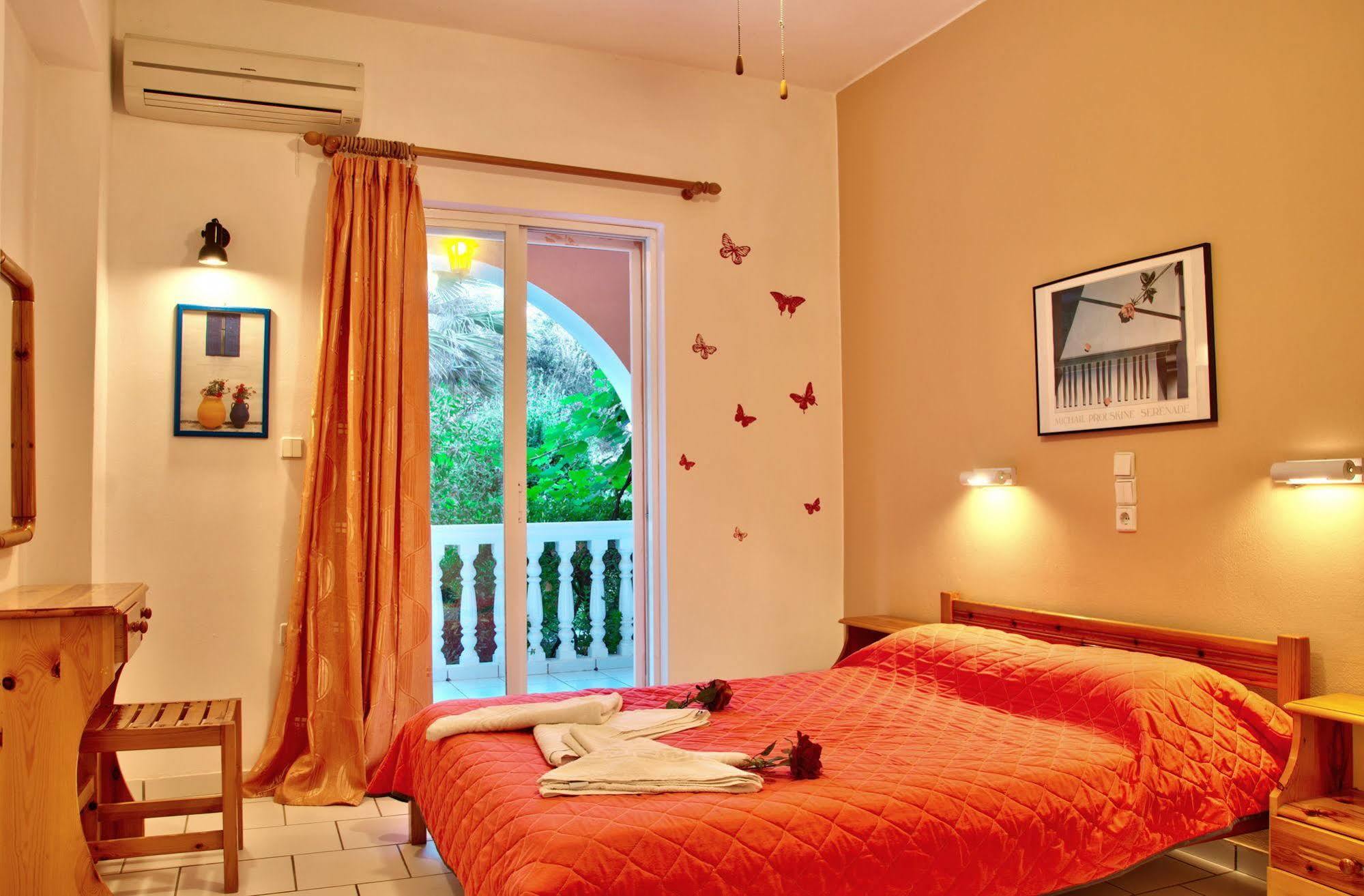 Kyprianos Hotel 3*